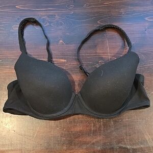 Victoria's Secret Black Padded Underwire Bra Size 34B